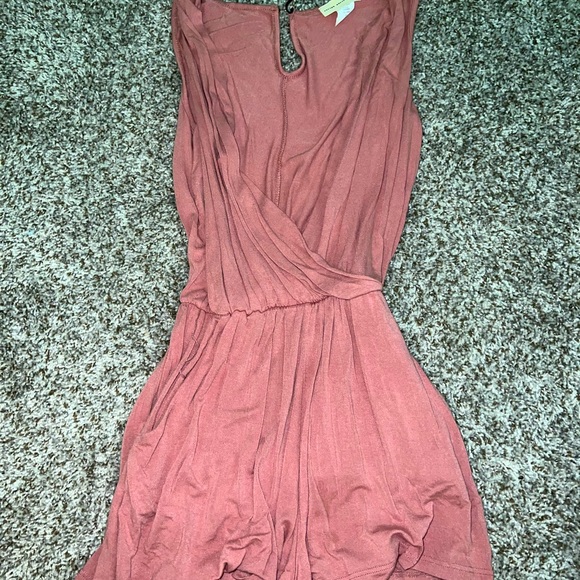 Light weight romper - Picture 1 of 3